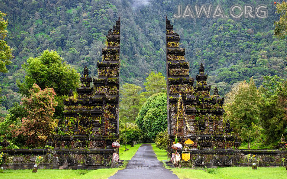 Mengapa Bali Menjadi Destinasi Wisata Favorit Dunia