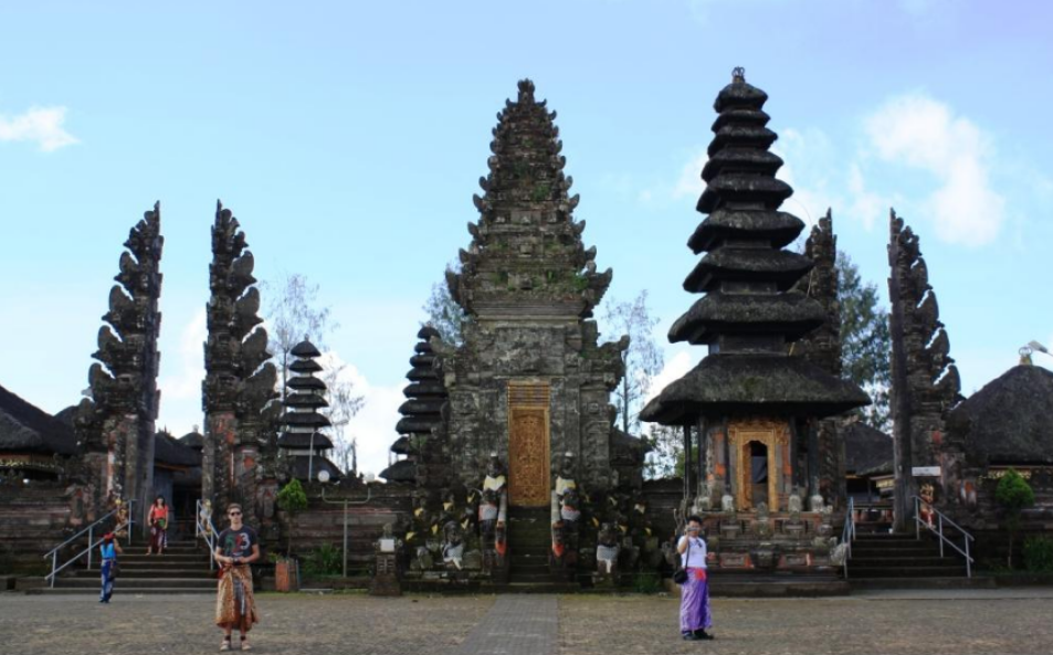 Wisata Kaki Gunung Batur Bali