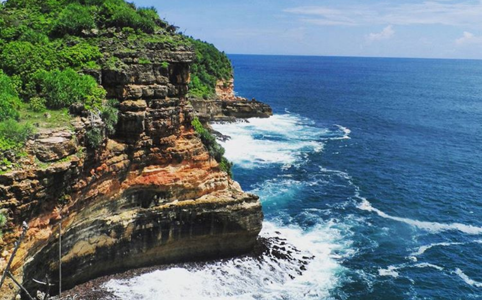 Pantai Ngetun: Surga Tersembunyi di Gunung Kidul