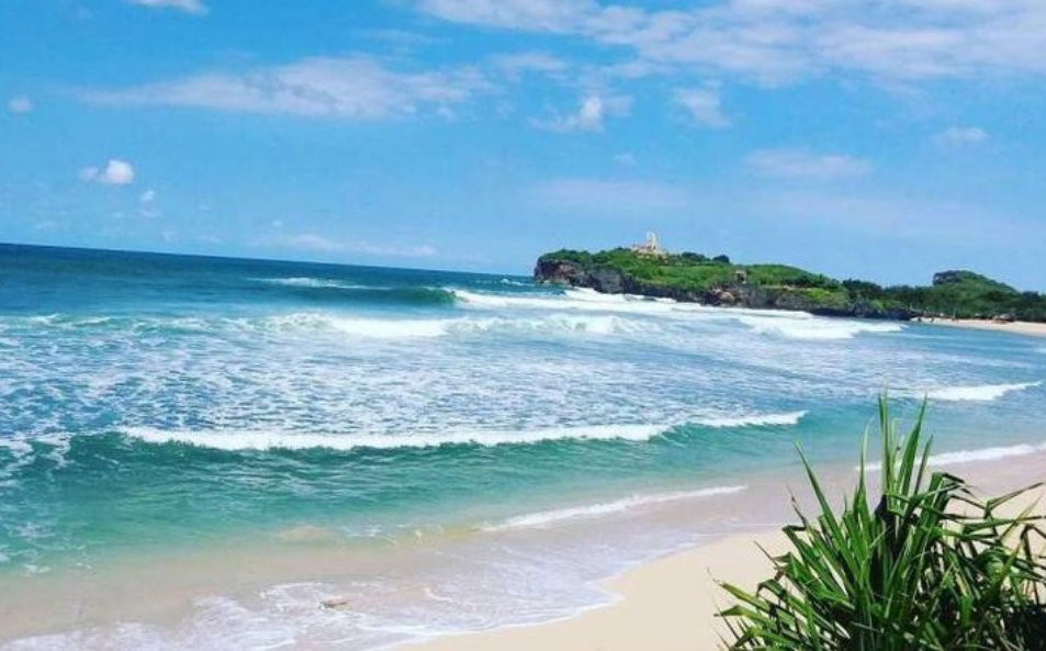 Pantai Krakal: Destinasi Wisata Baru yang Hits di Jogja